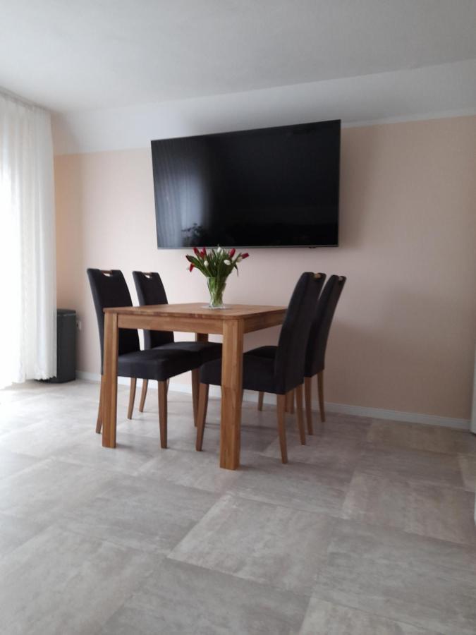 Ferienwohnung Pham Hage ภายนอก รูปภาพ