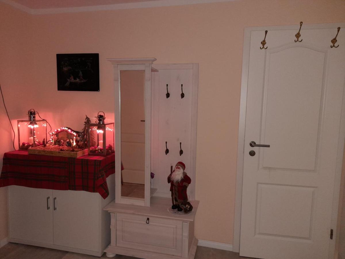 Ferienwohnung Pham Hage ภายนอก รูปภาพ